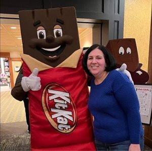 Meet your Posher, Lisa